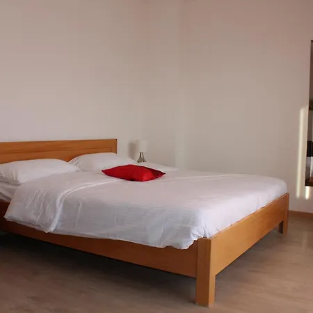 بيت ضيافة Casa Annita لوكارنو